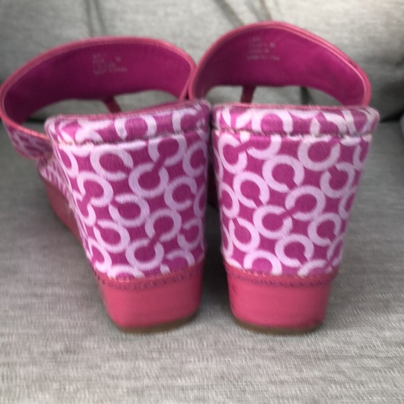 Gorgeous Coach logo platform sandals fuchsia pink/purple color leather/fabric 8 - Picture 5 of 7